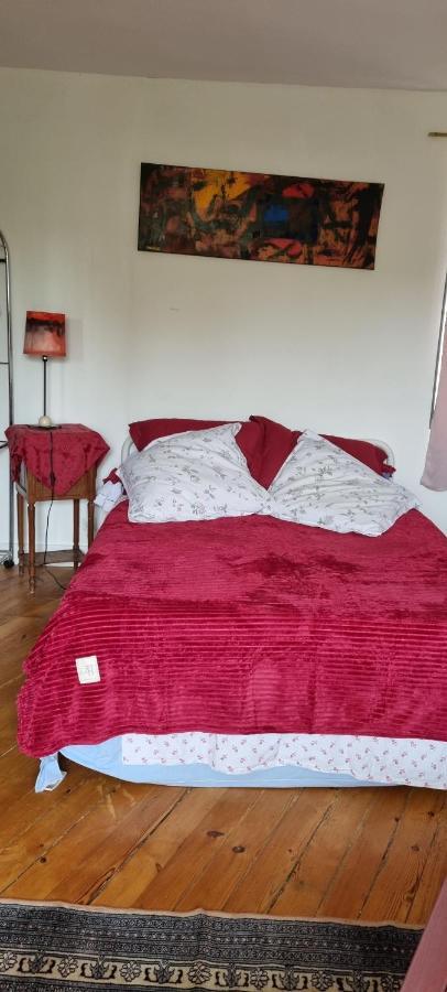 Chambre D'Hotes Les Jardins De Marie, Sci Charles III Bernay  Eksteriør billede